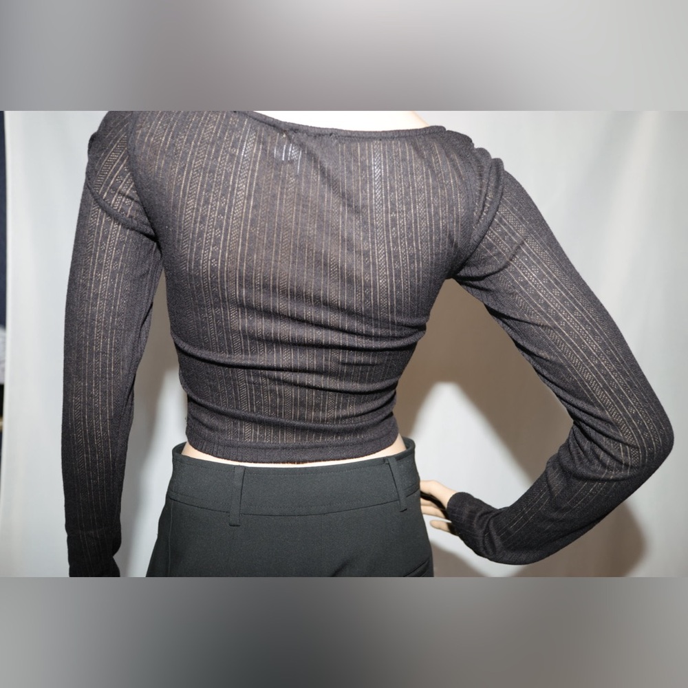 Princess Polly Tari Long Sleeve Cropped Top Black Size 2 NWOT - Picture 5 of 9